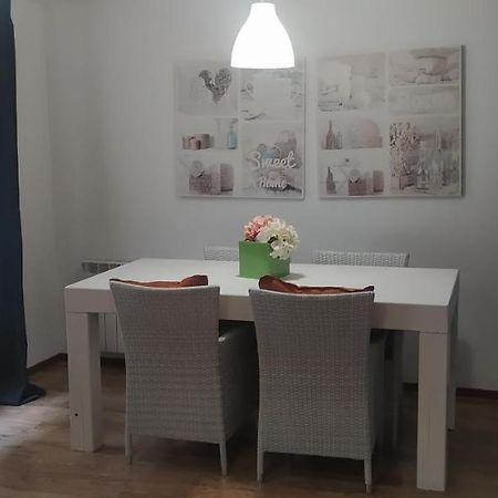Txoko 48 Apartment Pamplona Ngoại thất bức ảnh