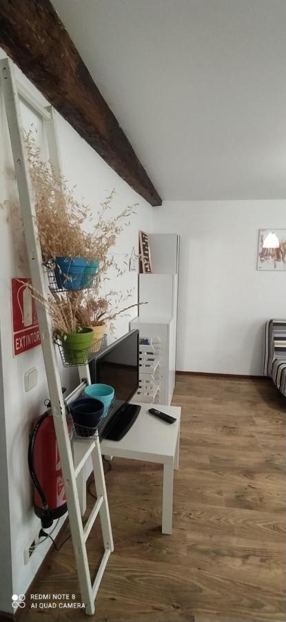 Txoko 48 Apartment Pamplona Ngoại thất bức ảnh