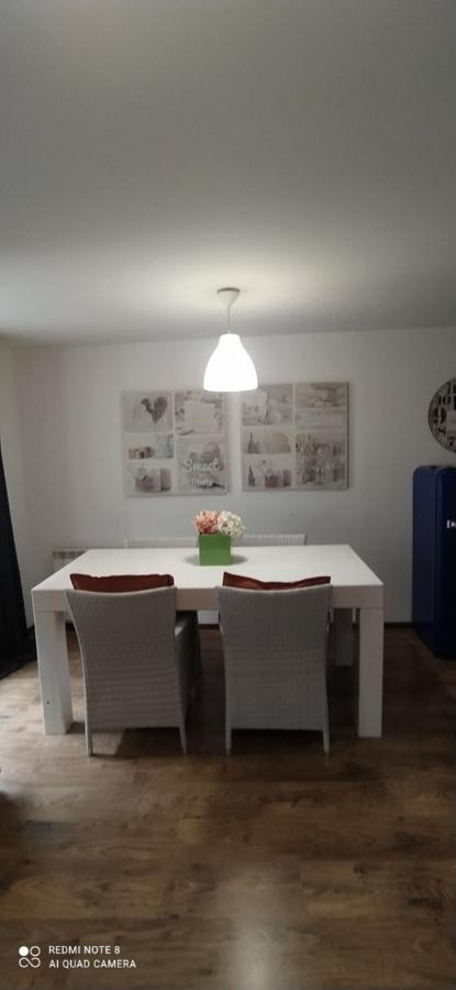 Txoko 48 Apartment Pamplona Ngoại thất bức ảnh