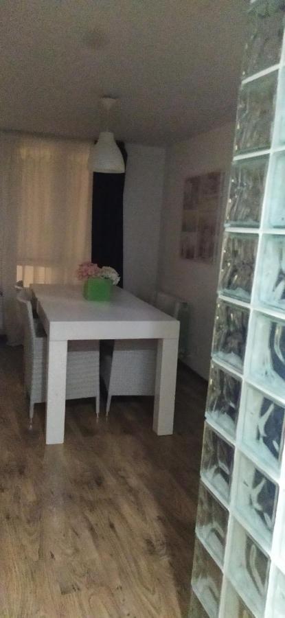 Txoko 48 Apartment Pamplona Ngoại thất bức ảnh