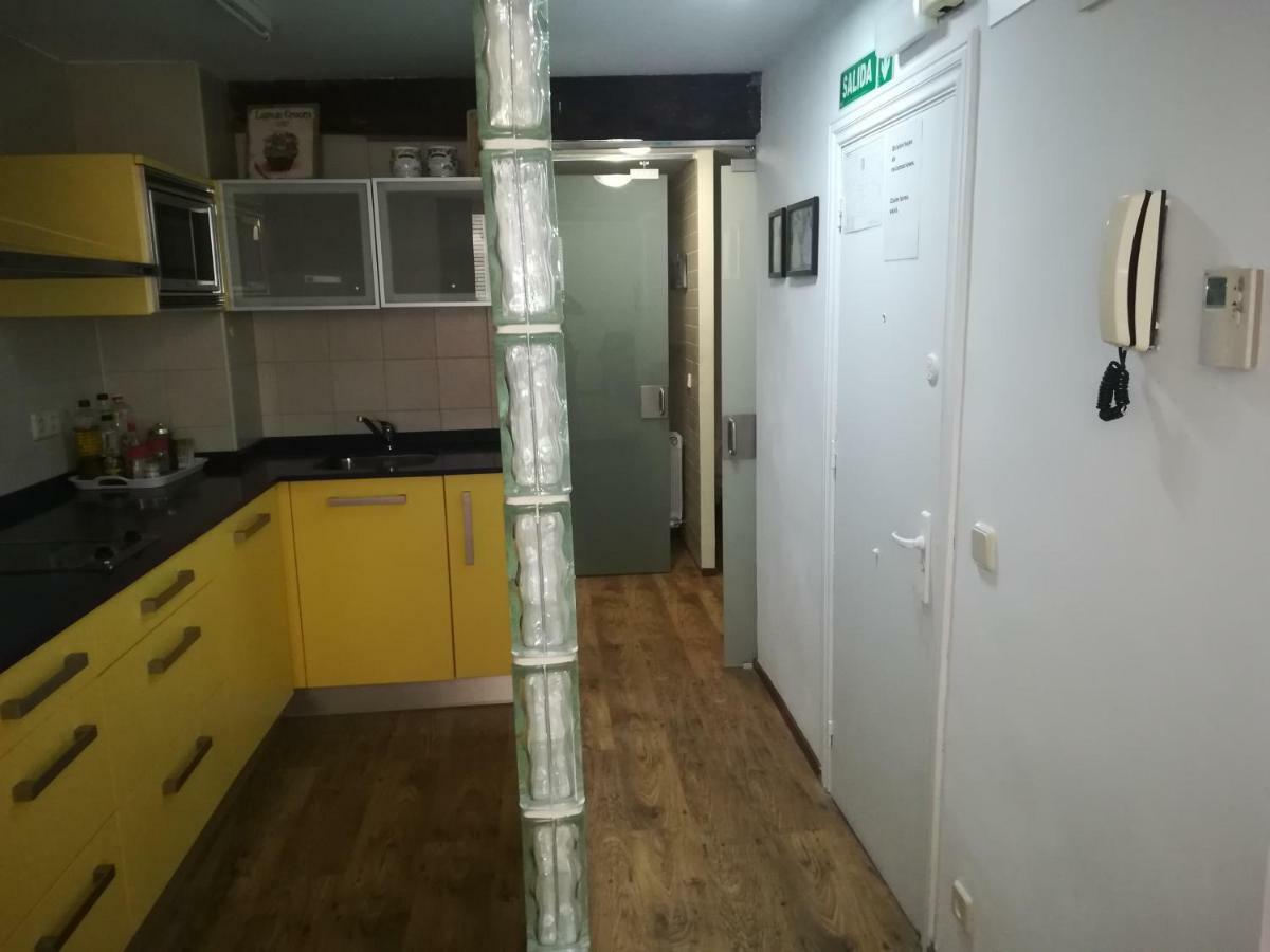 Txoko 48 Apartment Pamplona Ngoại thất bức ảnh